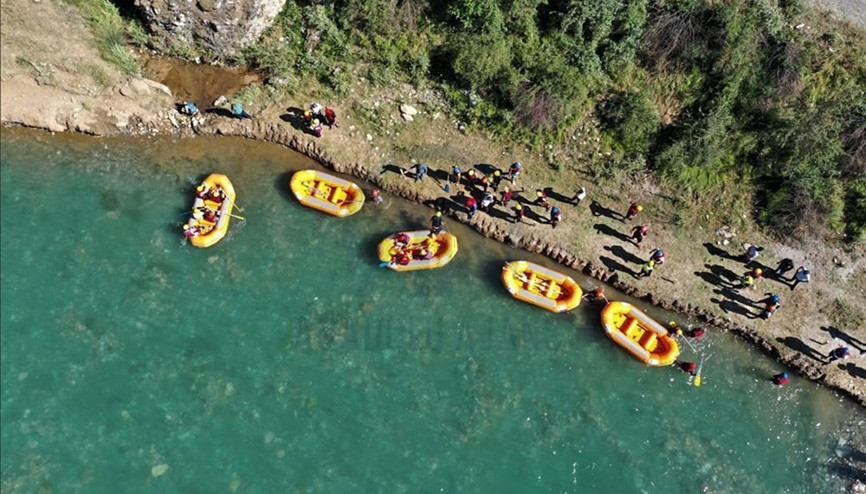 Yeni rafting merkezi: Bahçesaray Yeni rafting merkezi: Bahçesaray