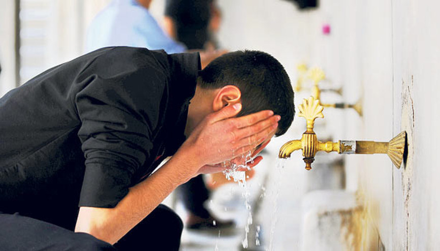 Kurban keserken abdestli olmak gerekir mi