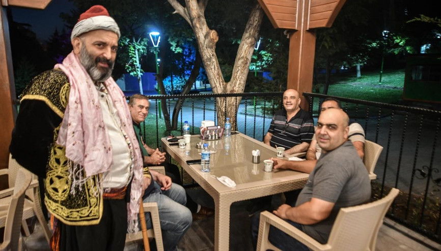 Millet kıraathanesinde Dede Korkut Hikayeleri
