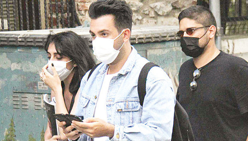 Okulu kırmış öğrenci gibi  (Engincan Ural)