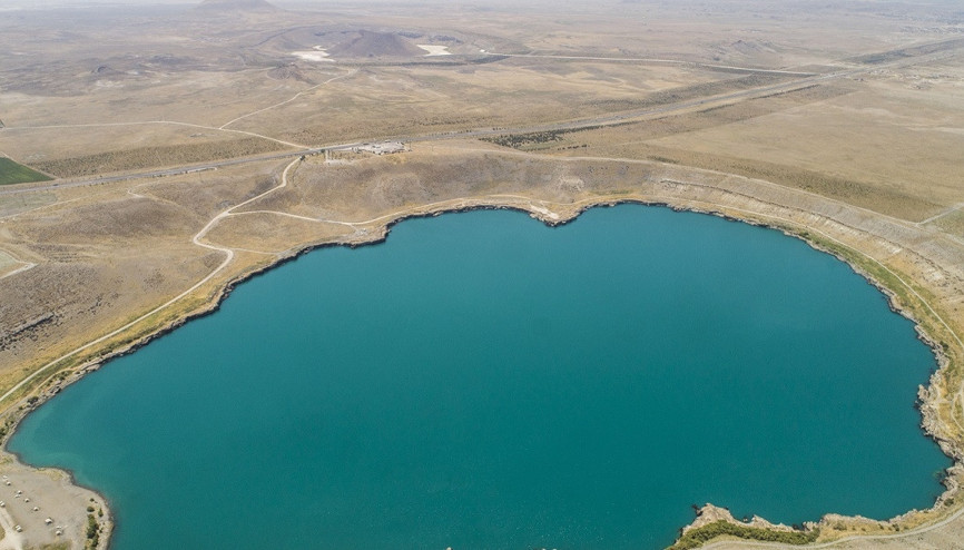 Acıgöl’ün suları 6- 7 metre çekildi
