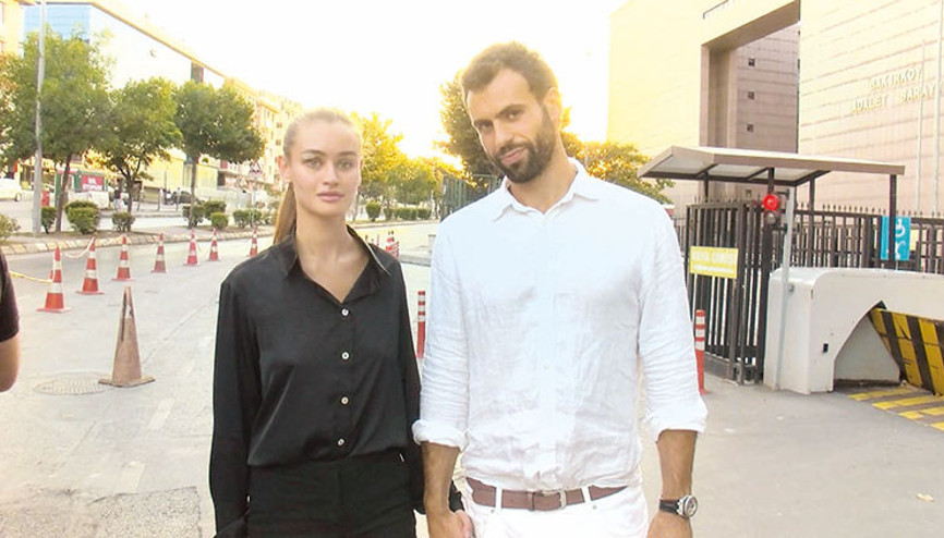 Daria ve Baran adliyeye geldi, ifade verdi: Yumrukla bayıldım Daria ve Baran adliyeye geldi, ifade verdi: Yumrukla bayıldım