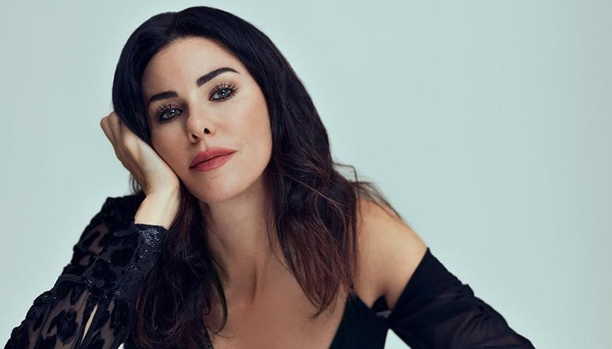 Serdar Bilgili ve Defne Samyeli...Sürpriz ikili