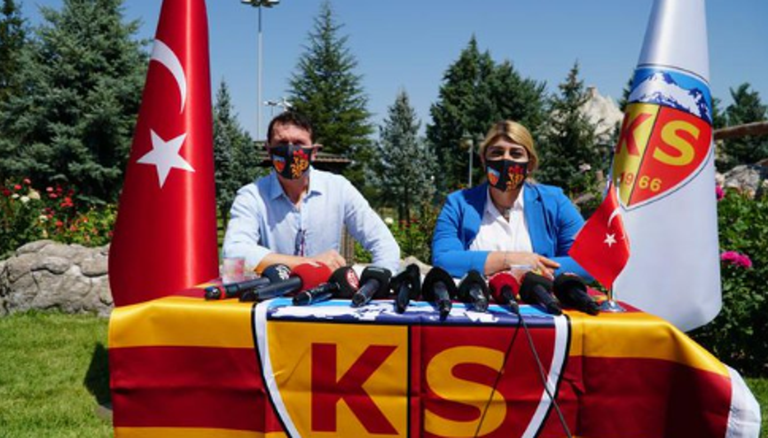 Kayserisporun yeni teknik direktörü Bayram Bektaş 3 yıllık imzayı attı