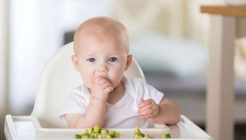 Bebeklerde ek gıda döneminde nelere dikkat edilmeli