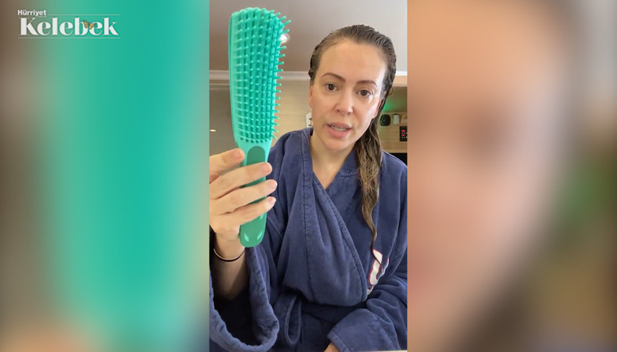 Ünlü oyuncu Alyssa Milano koronavirüse yakalandı, saçları tutam tutam dökülüyor Ünlü oyuncu Alyssa Milano koronavirüse yakalandı, saçları tutam tutam dökülüyor