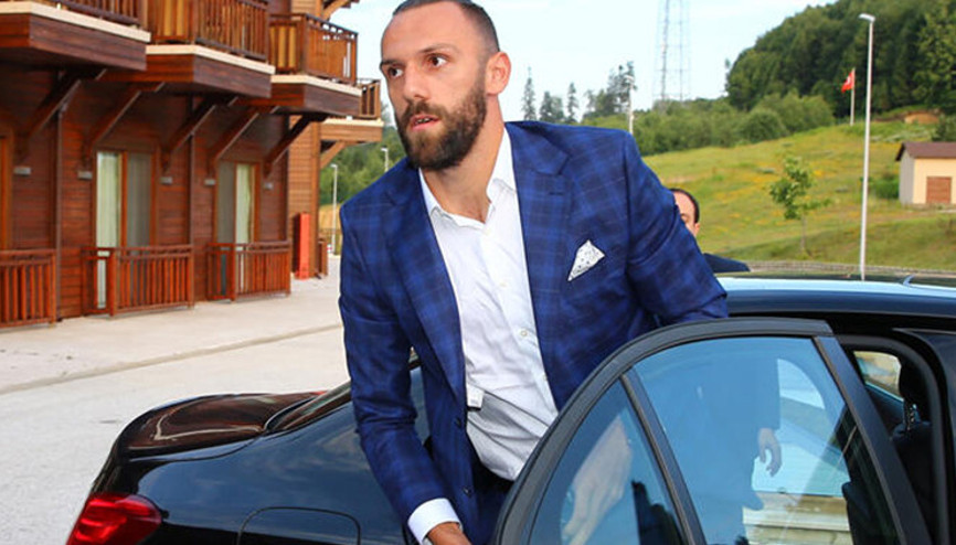 Son Dakika | Fenerbahçeden Vedat Muriqiin transferini duyurdular Yerine iki golcü birden...