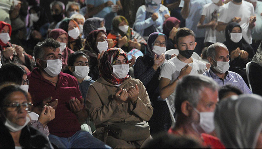 17 Ağustos Depreminde hayatını kaybedenler dualarla anıldı