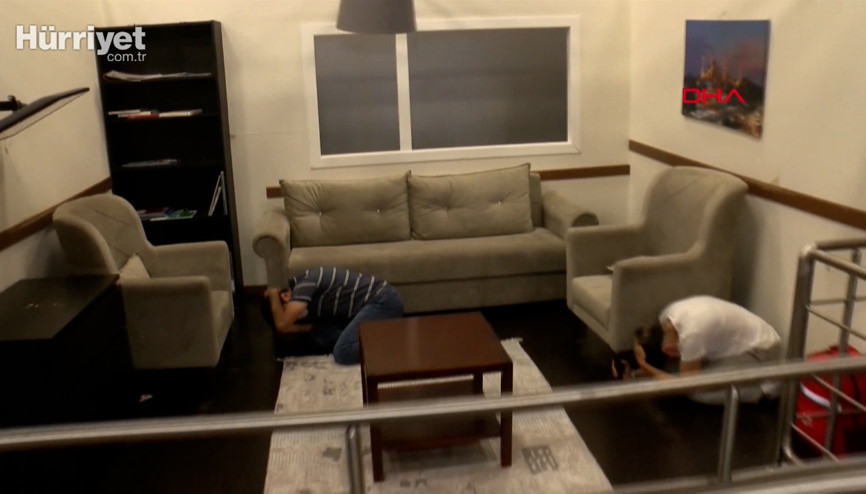 AFADda 7,4lük depremi tekrar böyle yaşadılar