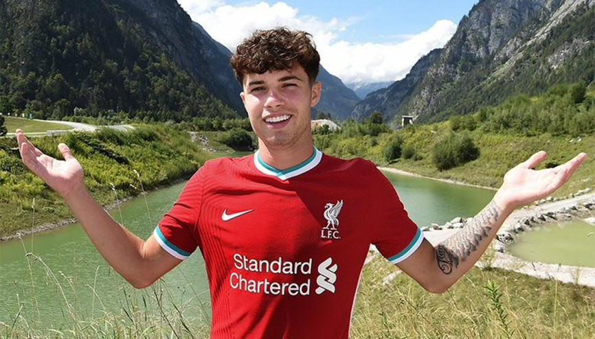 Liverpool, genç oyuncusu Neco Williamsın sözleşmesini yeniledi