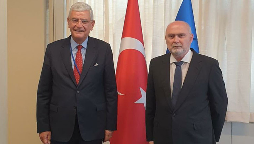 Volkan Bozkır, Türkiyenin BM Daimi Temsilcisi Sinirlioğlu ile görüştü Volkan Bozkır, Türkiyenin BM Daimi Temsilcisi Sinirlioğlu ile görüştü