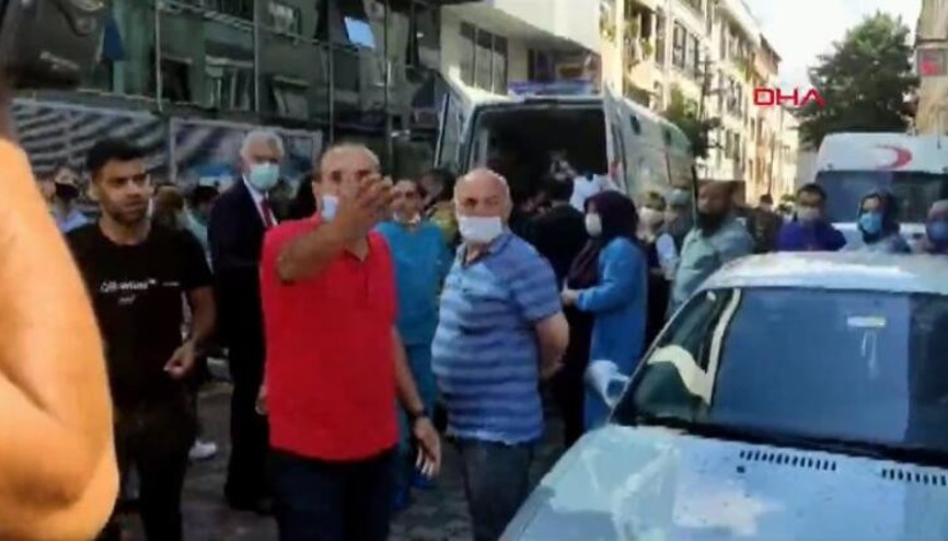 Son dakika... Gaziosmanpaşada hastanede tavan çöktü