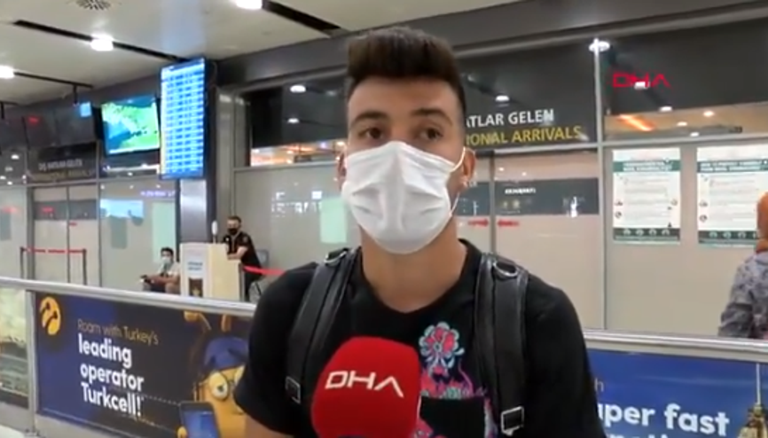 Beşiktaşın yeni transferi Atakan Üner, İstanbula geldi