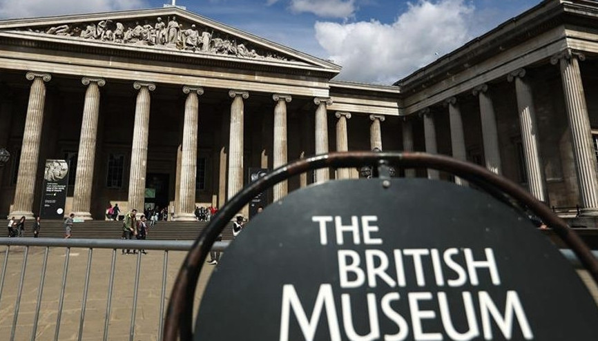British Museum, köle tüccarı kurucusunun büstünü kaldırdı