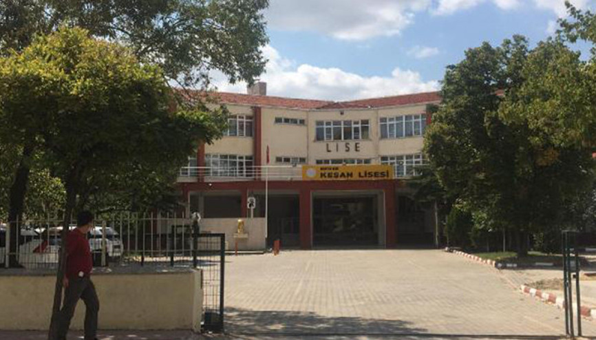 Keşanda hastalanan öğretmenin testi negatif çıktı, okuldaki 28 öğretmen tedbiren karantinada Keşanda hastalanan öğretmenin testi negatif çıktı, okuldaki 28 öğretmen tedbiren karantinada