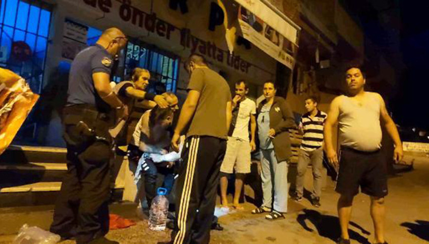 Bursada 50 lira için tartıştığı 2 kardeşi tabancayla vurarak yaraladı