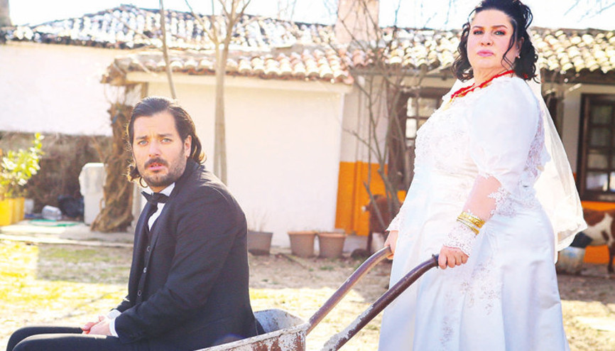 İki oyuncuya COVID-19 cezası