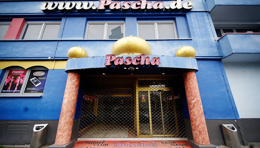 Avrupa’nın en büyük genelevi kapıya kilit vurdu