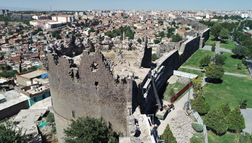 UNESCO mirası Diyarbakır Surlarında 500 günlük restorasyon başladı