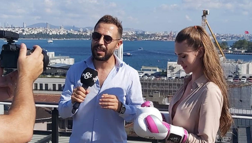 Dünya starı Otilia eldiven taktı: Türkiye ikinci vatanım
