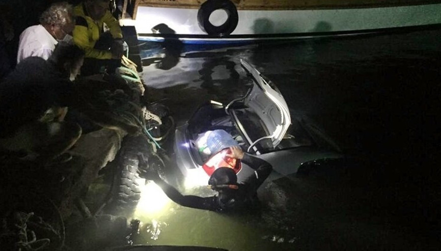 Otomobilini denize süren kişinin cansız bedenine ulaşıldı