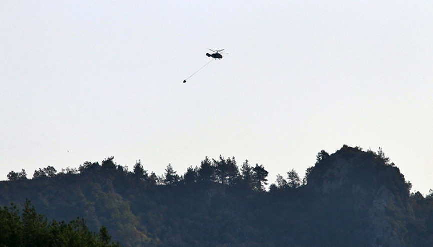 Osmaniyedeki orman yangınına havadan müdahale yeniden başladı