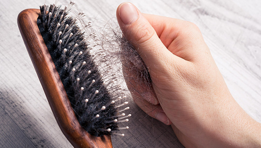 Kadınlarda Saç Dökülmesinin Nedenleri