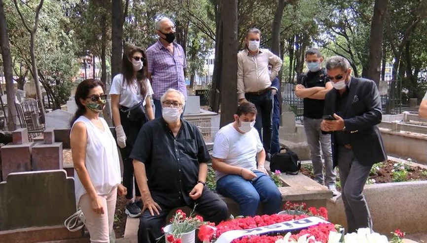 Tarık Akan ölümünün dördüncü yılında mezarı başında anıldı