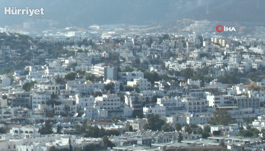 Korona’dan kaçan tatilciler Bodrum’u terk etmiyo