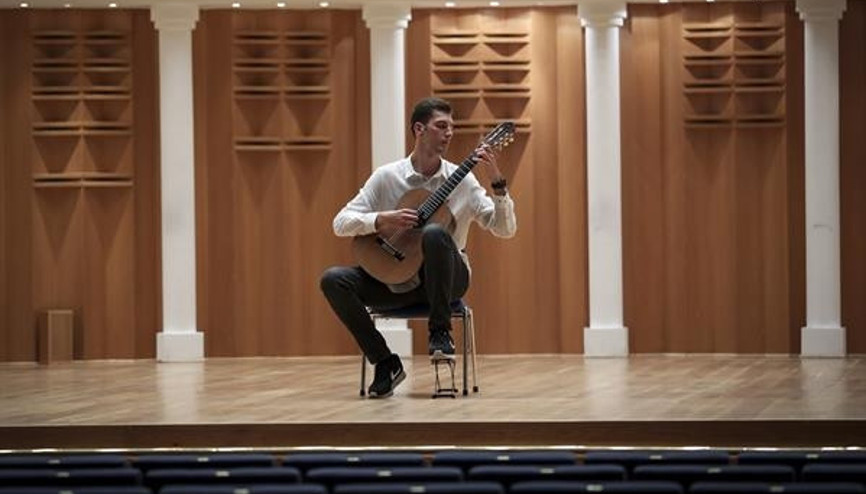 Bilkentli genç gitarist Florida’da birinci oldu