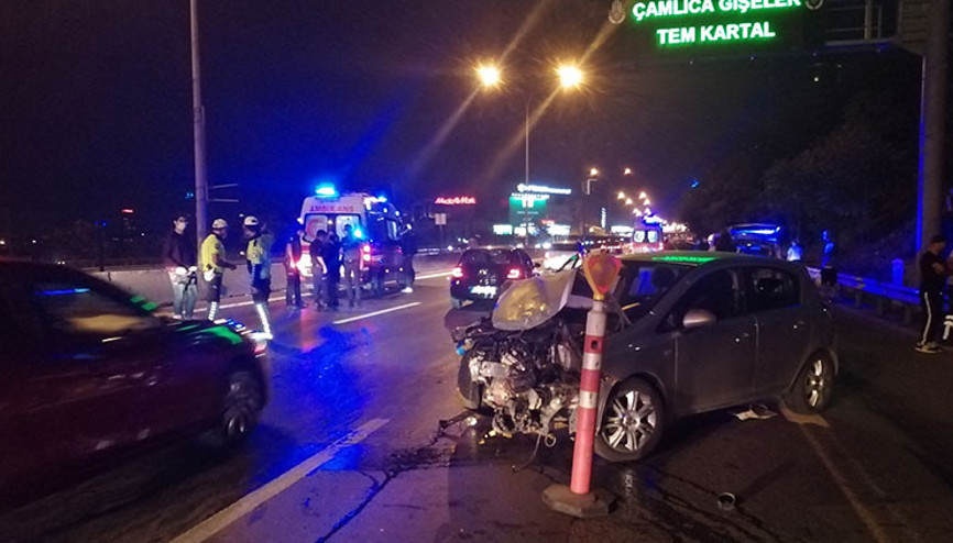 Göztepede makas kazası: 2si ağır 3 yaralı Göztepede makas kazası: 2si ağır 3 yaralı