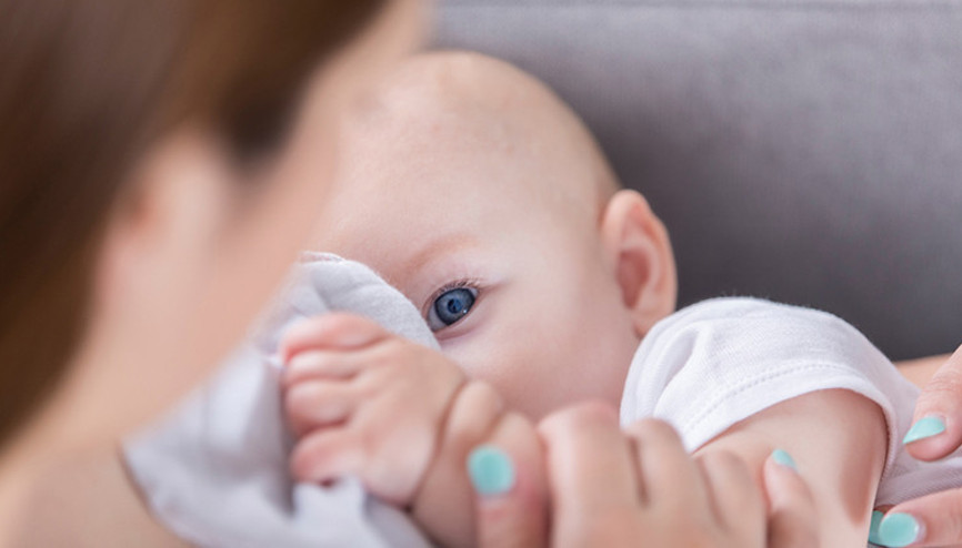 Emzirmek, bağ kurmaktır Emzirmek, bağ kurmaktır