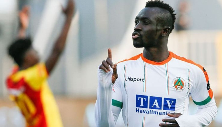 Papiss Cisse kimdir nereli kaç yaşında Papiss Cisse hangi takımlarda oynadı