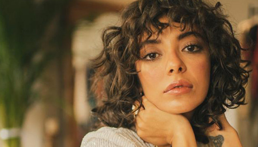 “Çatı Katı Aşk”a taze kan Selin Şekerci kadroya katıldı...
