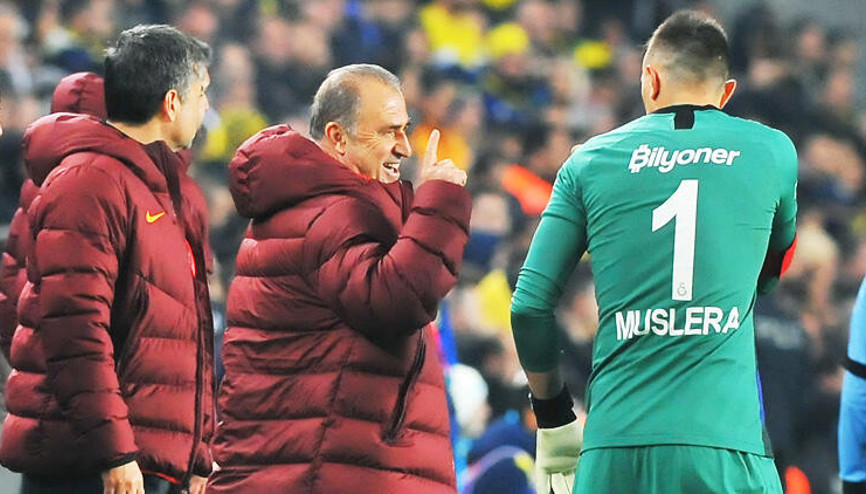 Son Dakika | Galatasarayda Muslera bilmecesi Kimin lisansı askıya alınacak