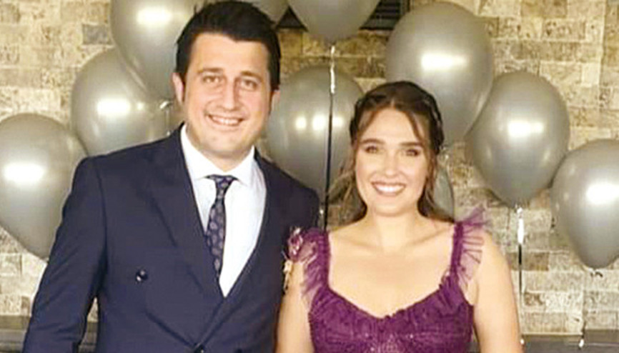 Oyuncu Merve Erdoğan, müzisyen Mert Carim ile nişanlandı