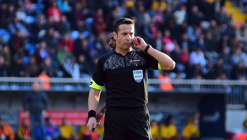 Halis Özkahya, Rusya - İsveç maçını yönetecek