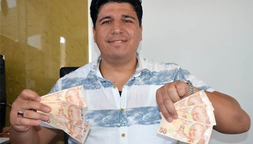 ATM’den çektiği paralar arasında, 6 adet hatalı basım 50 TL çıktı