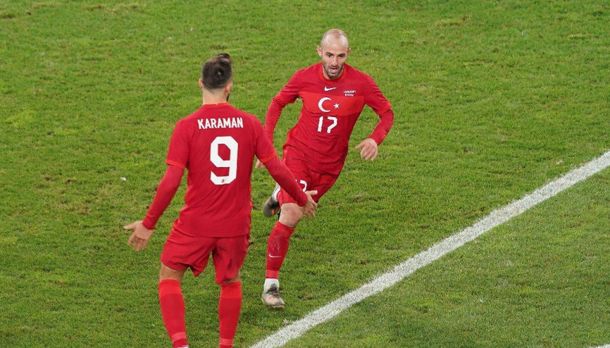 Efecan Karaca, Rusya maçında 11de Şenol Güneşin tercihi...