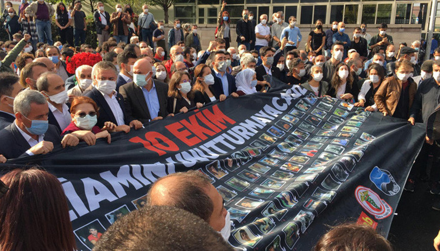 Ankara Garı saldırısında hayatını kaybedenler anıldı
