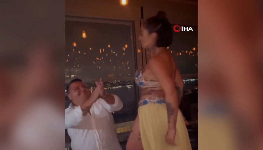 İstanbul’un göbeğindeki gece kulübünde dansözlü parti kamerada