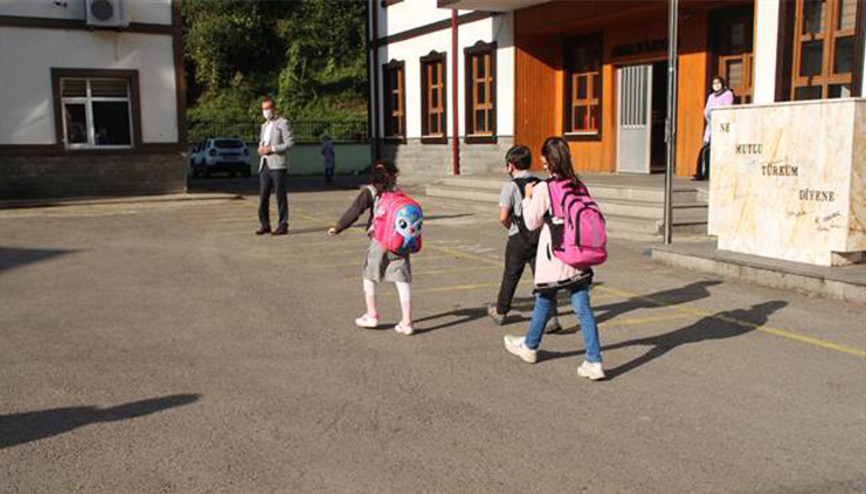 Rizede yüz yüze eğitimde ikinci kademe