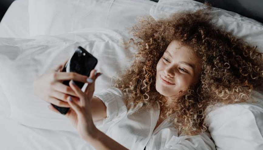 İlk Buluşmadan Sonra Ne Zaman ve Nasıl Bir Mesaj Gönderilmeli İlk Buluşmadan Sonra Ne Zaman ve Nasıl Bir Mesaj Gönderilmeli