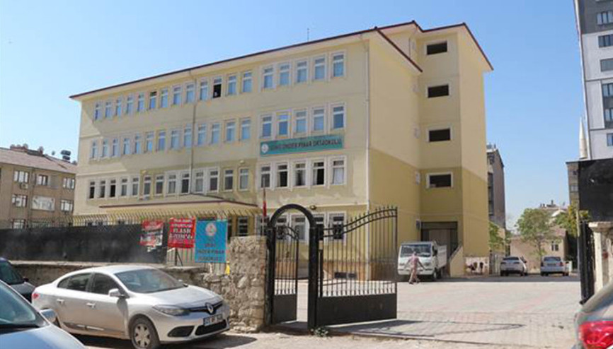 Elazığ’da deprem ve koronavirüs nedeniyle verilen ara sonrası eğitim başladı