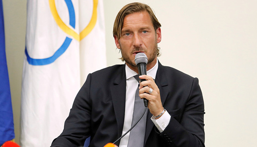 Son dakika | Romanın eski kaptanı Francesco Tottinin babası Enzo, Kovid-19a yenik düştü