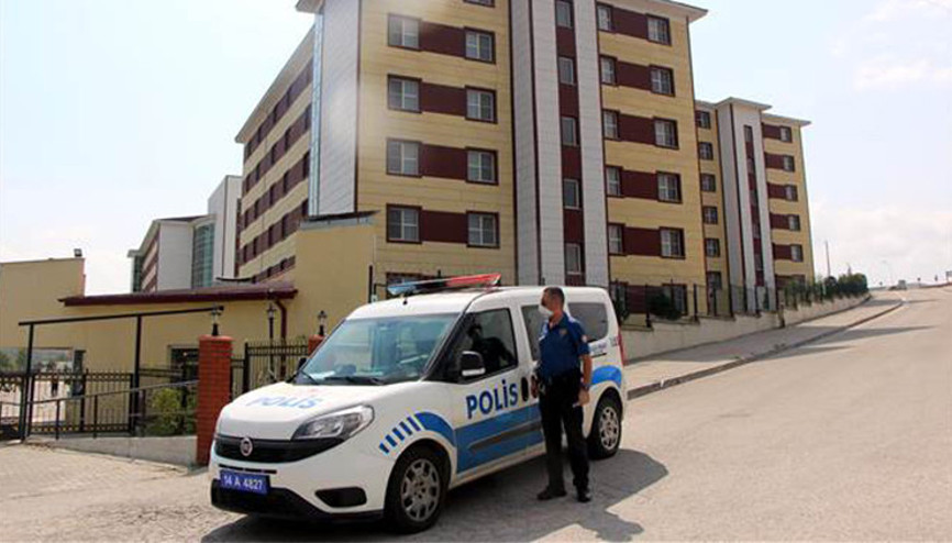 Bolu’da karantina kuralını ihlal eden 14 kişi yurtta kalıyor