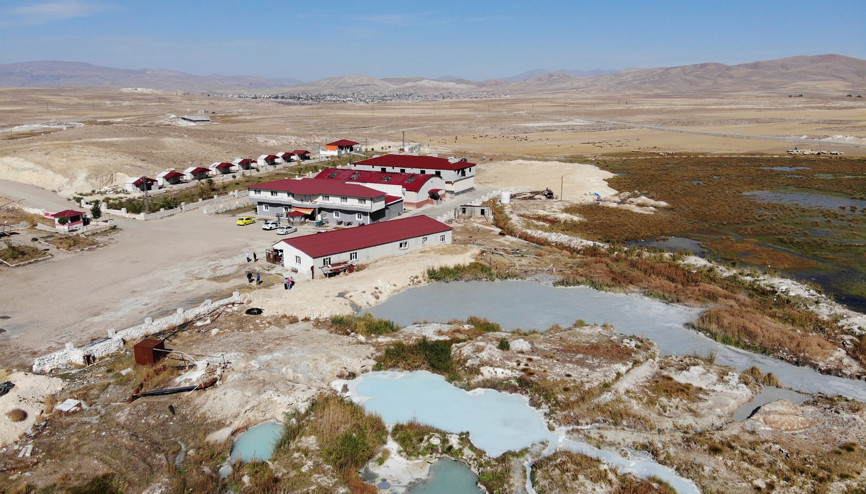 Diyadin Kaplıcaları sonbaharda şifa arayanların uğrak yeri oluyor