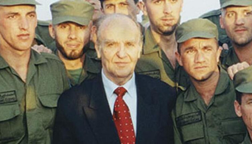 Aliya İzzetbegoviç ölüm yıldönümünde anılıyor...Aliya İzzetbegoviç kimdir Aliya İzzetbegoviç ölüm yıldönümünde anılıyor...Aliya İzzetbegoviç kimdir