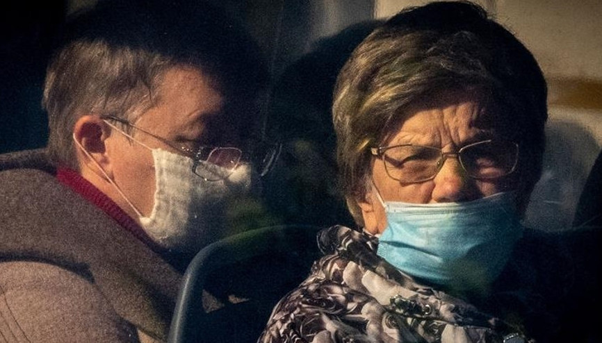 AB, Kovid-19 vakalarının arttığı Çekyaya solunum cihazı gönderiyor