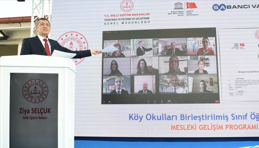 Milli Eğitim Bakanı Selçuk: 7 binin üzerinde köy okulu öğretmeni mesleki gelişim eğitimlerine katıldı